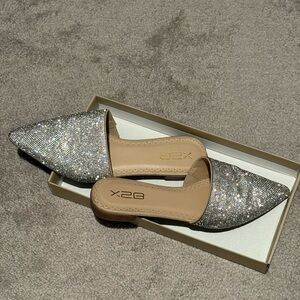 Silver Rhinestone Mules Pointed Toe Backless Flat 7.5‎